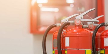 Incêndio atinge barracão da Viradouro na Cidade do Samba no Rio